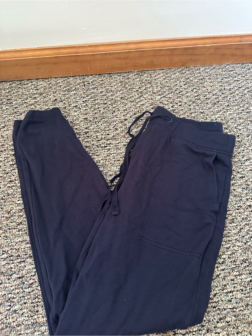 Lou & Grey navy signature soft jogger sweatpants